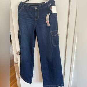 Brand New, Never Worn Low Rise Wide Bottom Jeans